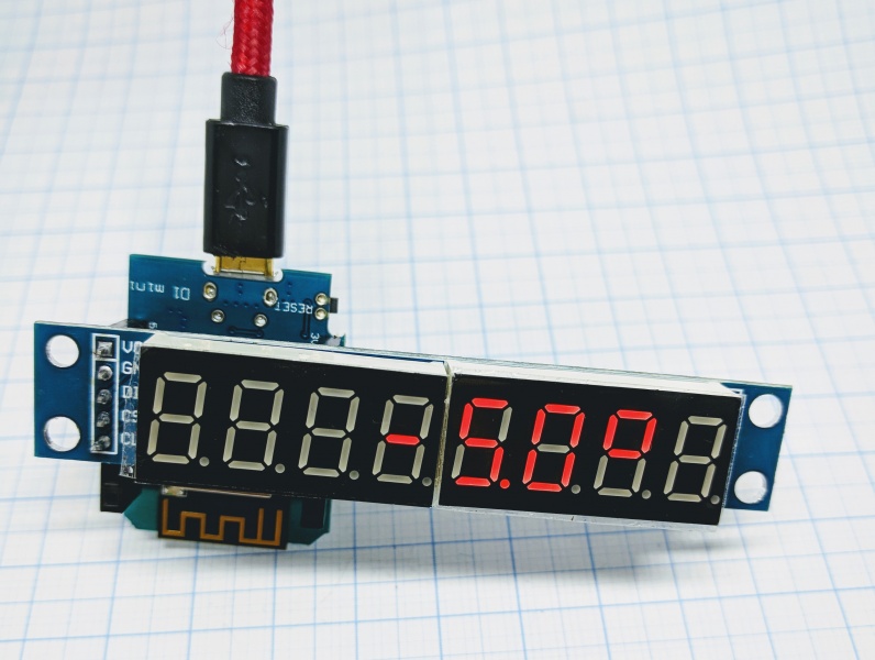 File:7D-display-001.jpg